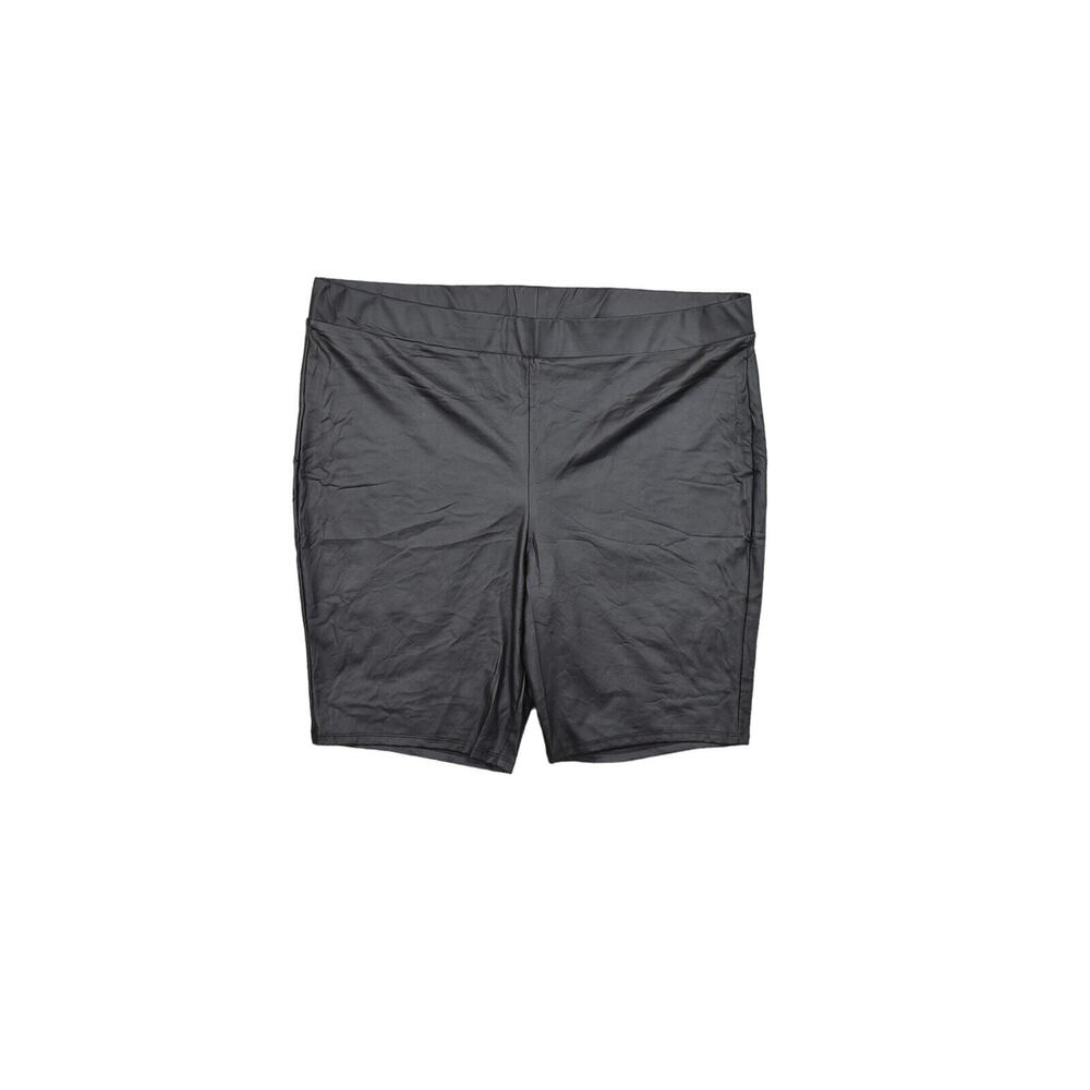 Torrid Plus Size 4 Black Skimmer Shorts - Faux Leather